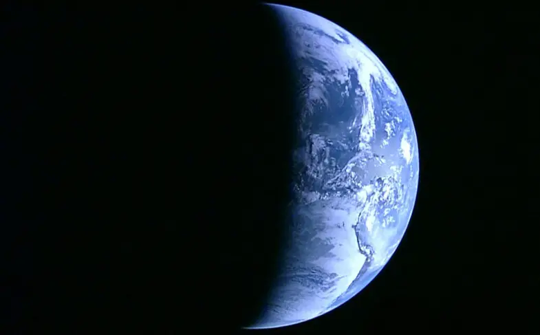 Earth-in-HD_large.jpg