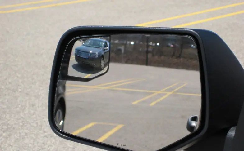 Ford-Blind-Spot-Mirror_large.jpg