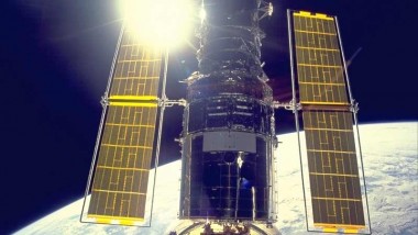 NASA to Keep Ailing Hubble Alive