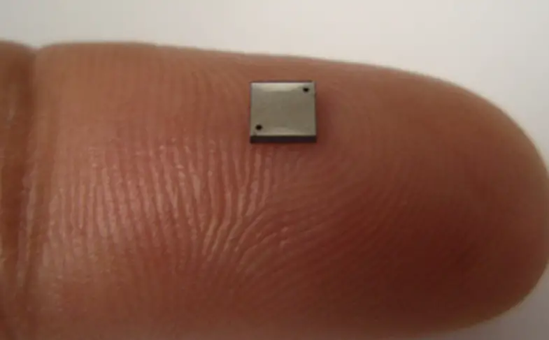 World-Smallest-Fuel-Cell_large.jpg