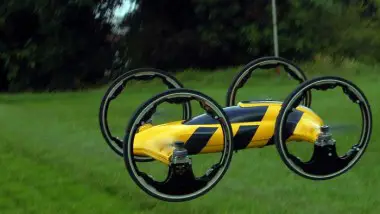 Flying Remote Controlled Car up on Kickstarter