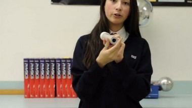 A Teenager Invented a Body Heat Powered Flashlight