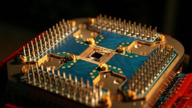 D-Wave Demonstrates 28-Qubit Quantum Computer