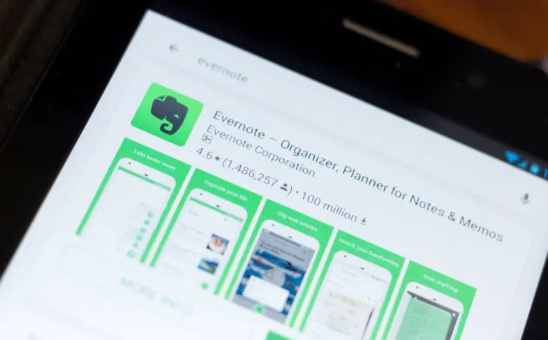 Ryazan, Russia – June 24, 2018: Evernote – Organizer, Planner for Notes icon on the list of mobile apps.