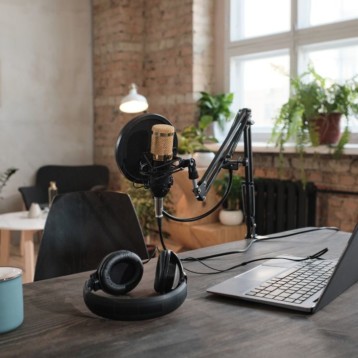 Thinking Of Starting A Podcast? Here’s What You Need To Know