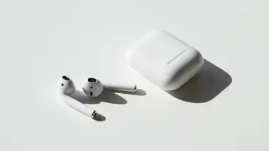 Why Does My AirPods Keep Cutting Out? (Quick Fix Guide)