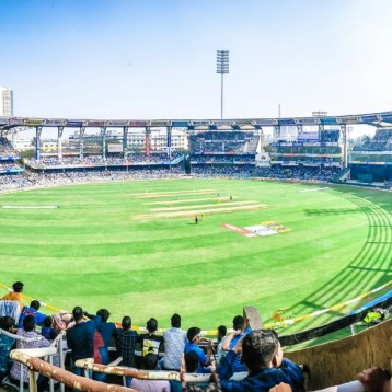 Short Boundaries, Big Scores: A Guide to High-Scoring IPL Stadiums