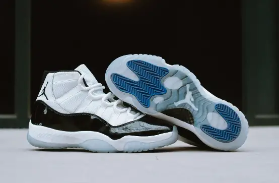 Jordan 11 'Concord'