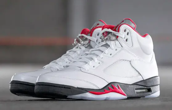 Jordan 5 'Fire Red'