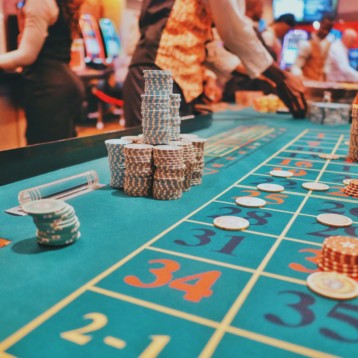 Data-Driven Marketing: How Online Casinos Use Big Data to Attract Players