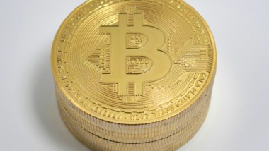 Bitcoin as Digital Currency: An Asset Store