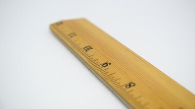 How Big Is 9 Inches? 10 Common Things That Are 9 Inches long