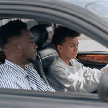 Simple Ways to Prepare for Your Driving Test with Confidence