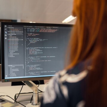 Taking A Closer Look At 6 Of The Top AI Code Review Tools