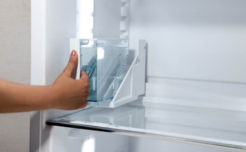 Auto Ice Maker