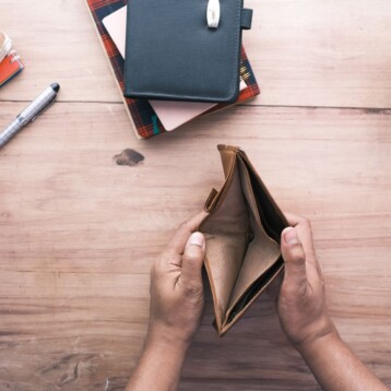 5 Smart Ways to Handle Short-Term Cash Gaps Without Disrupting Your Budget