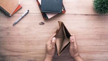 5 Smart Ways to Handle Short-Term Cash Gaps Without Disrupting Your Budget