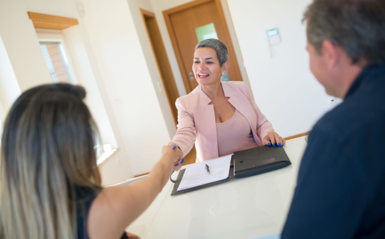 Good In-Person Impression in Business