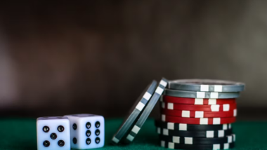 Choosing a Top Rated Online Casino: What Should Players Consider?