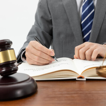 Common Challenges You Face in Truck Accident Injury Cases