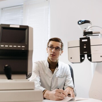 Why Some Eye Problems Become Visible To Technology Before They Become Visible To You