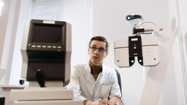 Why Some Eye Problems Become Visible To Technology Before They Become Visible To You