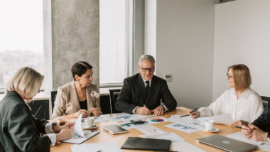 6 Business Brokers to Compare for a Defensible Valuation in 2027